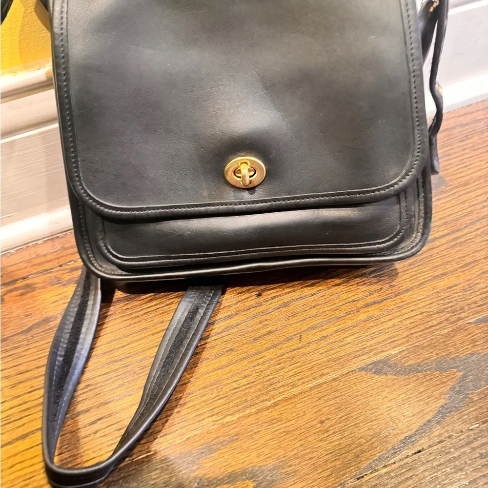 COACH vintage style # 9061 black‎ bag purse from 90’s. Lots of pockets. VGUC - Picture 9 of 13